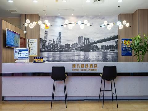 速8精选酒店