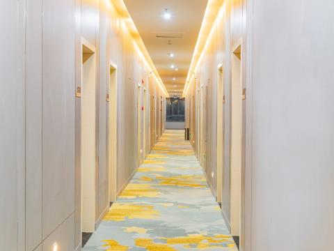 速8精选酒店