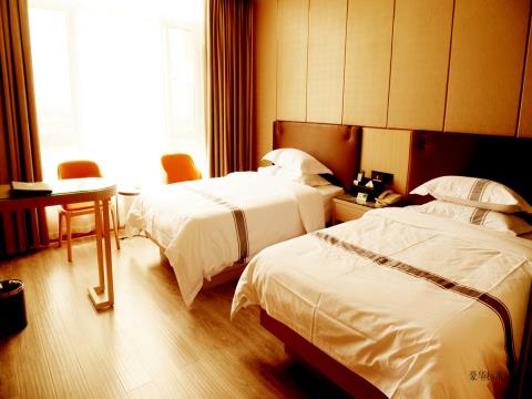 速8酒店库车火车站天山路店