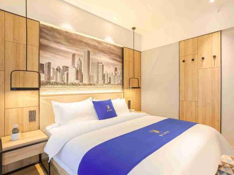 速8精选酒店成都熊猫基地龙潭寺店