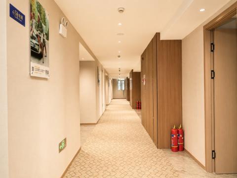 速8精选酒店