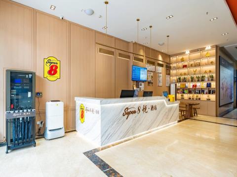 速8精选酒店