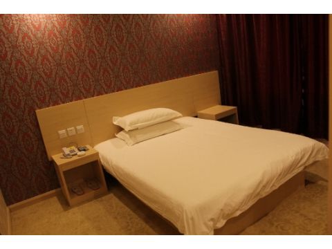 速8酒店青岛城阳农业大学店(内宾)
